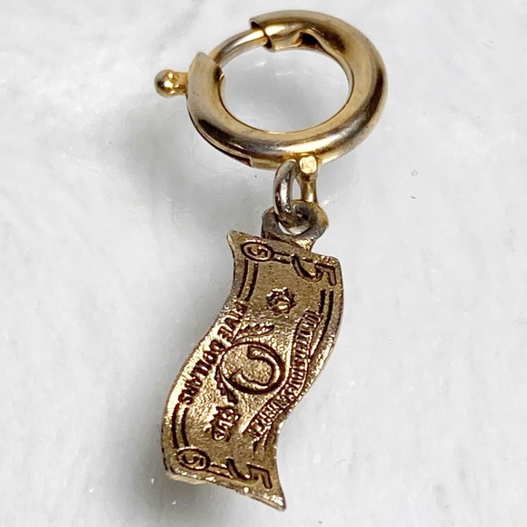 Vintage 5 Dollar Bill Charm Moveable Gold Tone Spring Ring Clasp - Picture 1 of 6